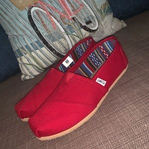 Red Toms